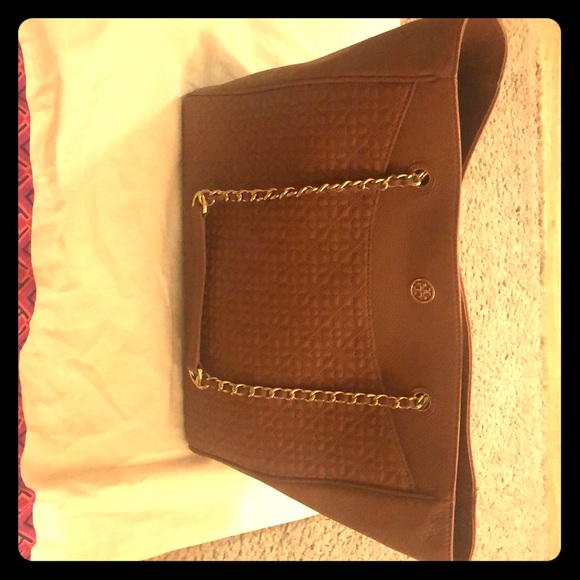 Tory Burch Handbags - Brand new Tory Burch Tote bag in luggage color